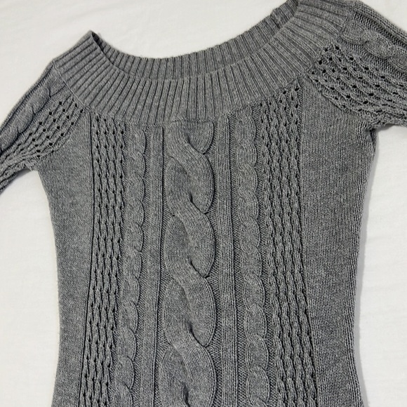 Guess Gray Knit Off the Shoulder Long-Sleeve Sweater - Picture 2 of 10